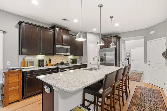 $650,000 | 1547 Camarillo Court, Mount Pleasant, SC 29429