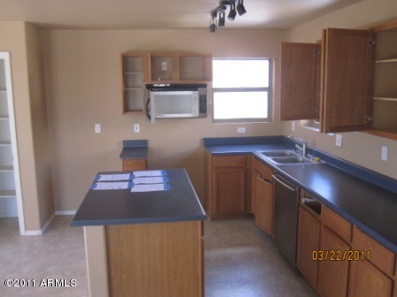 3345 South Conestoga Road Apache Junction, AZ 85119 - Photo 7 of 9 KITCHEN