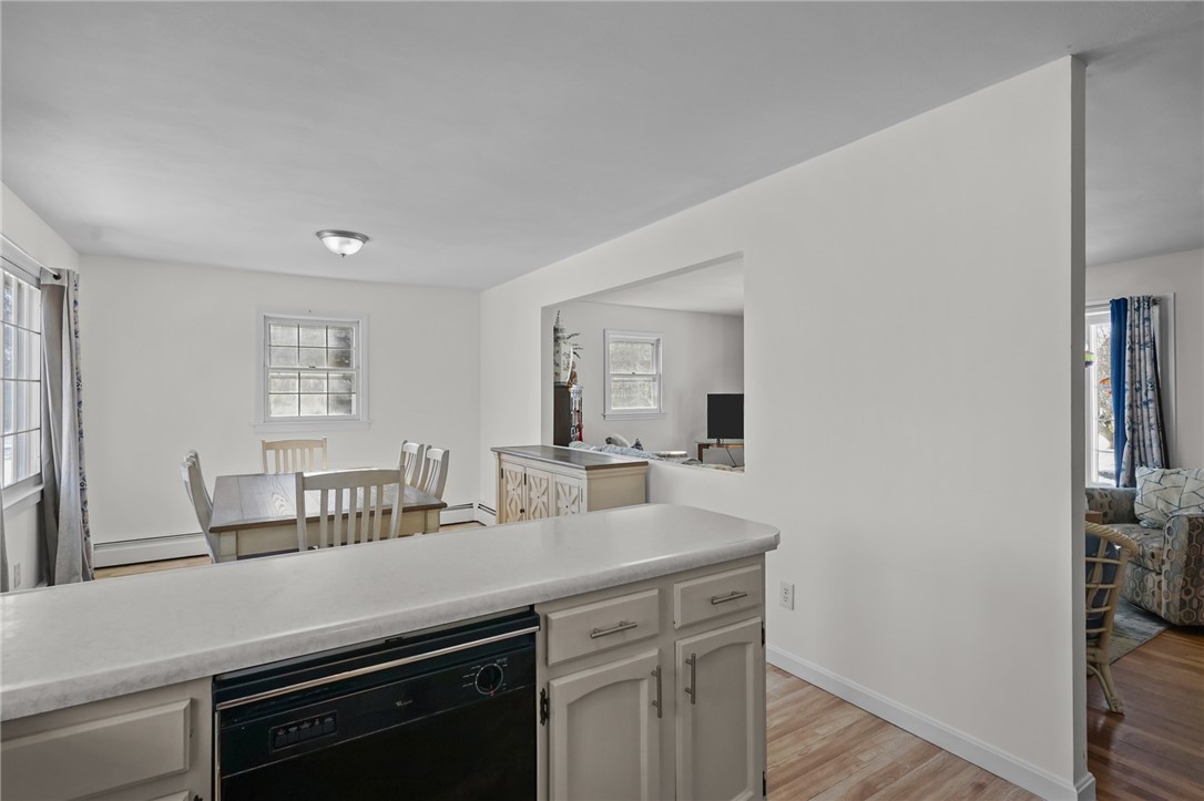 11 Barton Lane Middletown, RI 02842 - Photo 18 of 39