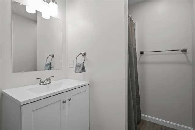 $675,000 | 11 Barton Lane, Middletown, RI 02842