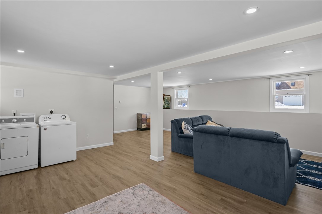 11 Barton Lane Middletown, RI 02842 - Photo 32 of 39