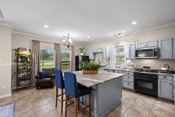 $524,900 | 5811 Avenue G 1/2, Santa Fe, TX 77510