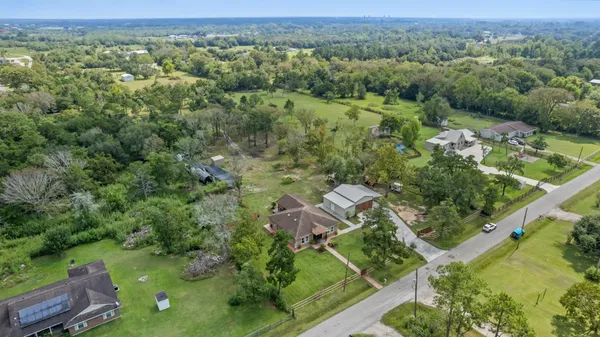 $524,900 | 5811 Avenue G 1/2, Santa Fe, TX 77510