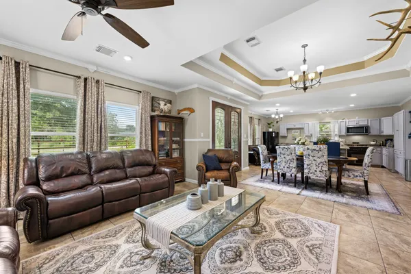 $524,900 | 5811 Avenue G 1/2, Santa Fe, TX 77510