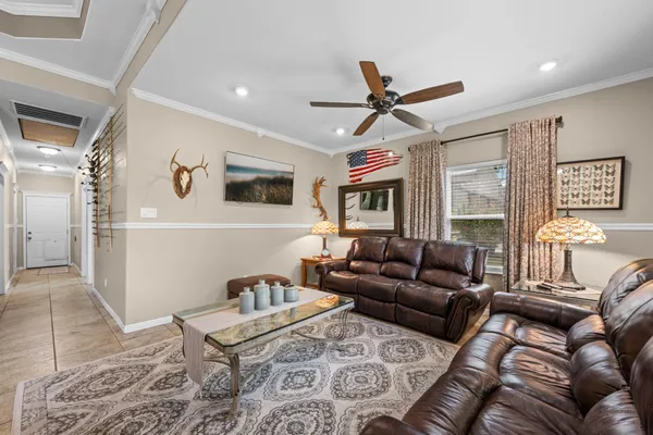 $524,900 | 5811 Avenue G 1/2, Santa Fe, TX 77510