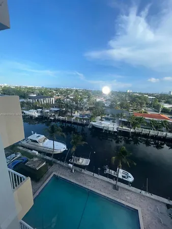 $1,700 | 2350 Northeast 135th Street, Unit 706, North Miami, FL 33181