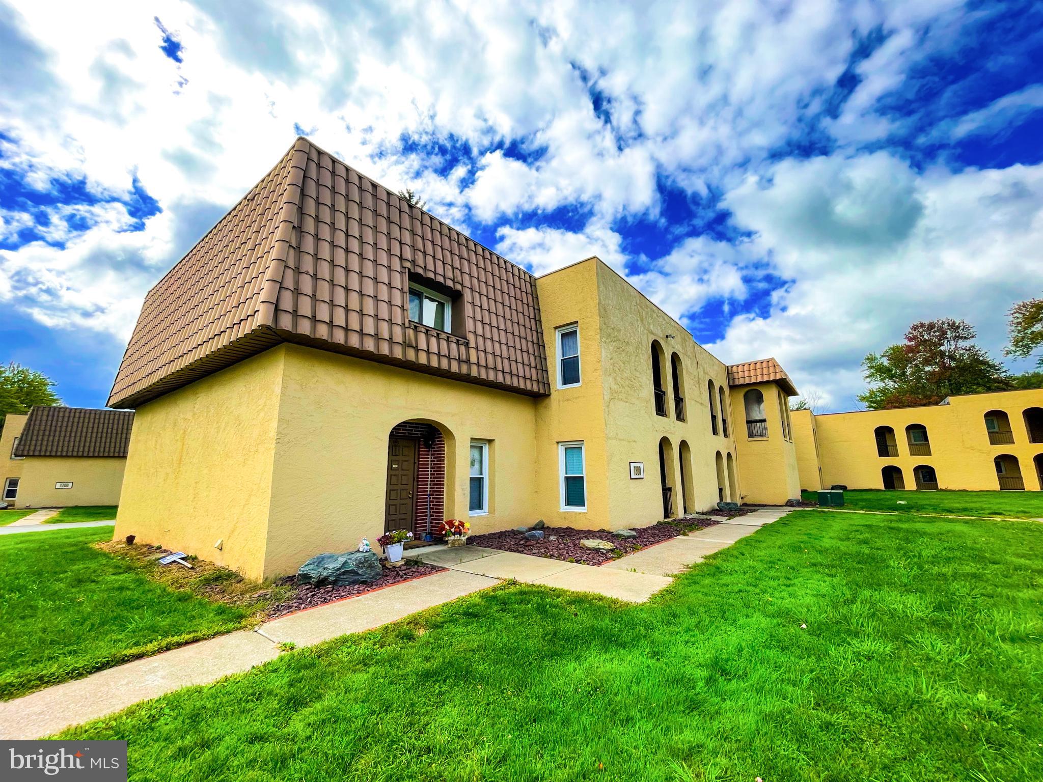 2000 Country Club Apartment, Unit 1817 Dallas, PA 18612 - Photo 1 of 2