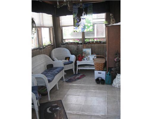 530 Jefferson Street Rochester, PA 15074 - Photo 11 of 14 Other. Enclosed Front Porch