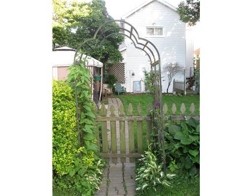 530 Jefferson Street Rochester, PA 15074 - Photo 8 of 14 Yard/Garden.