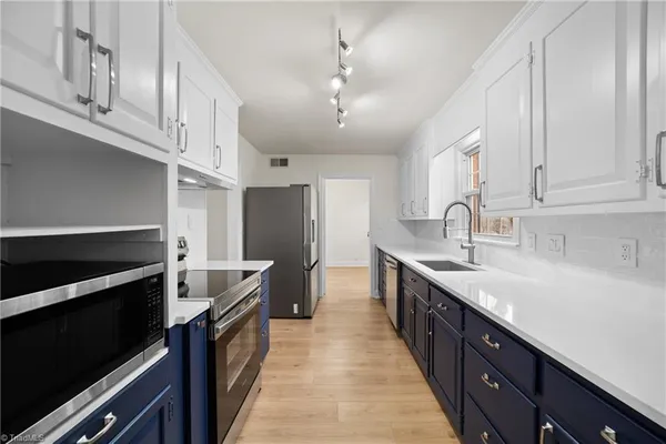 $359,900 | 3514 Stimpson Drive, Pfafftown, NC 27040