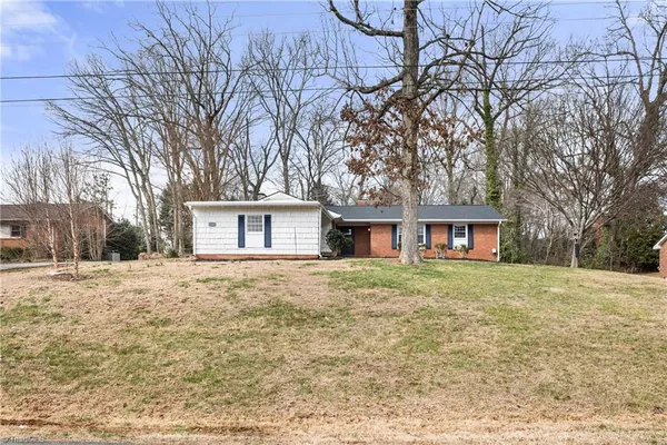 $359,900 | 3514 Stimpson Drive, Pfafftown, NC 27040