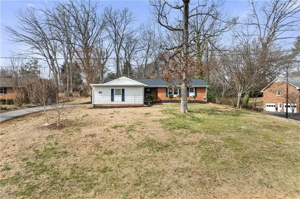 $359,900 | 3514 Stimpson Drive, Pfafftown, NC 27040