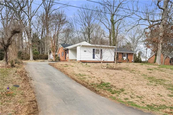 $359,900 | 3514 Stimpson Drive, Pfafftown, NC 27040