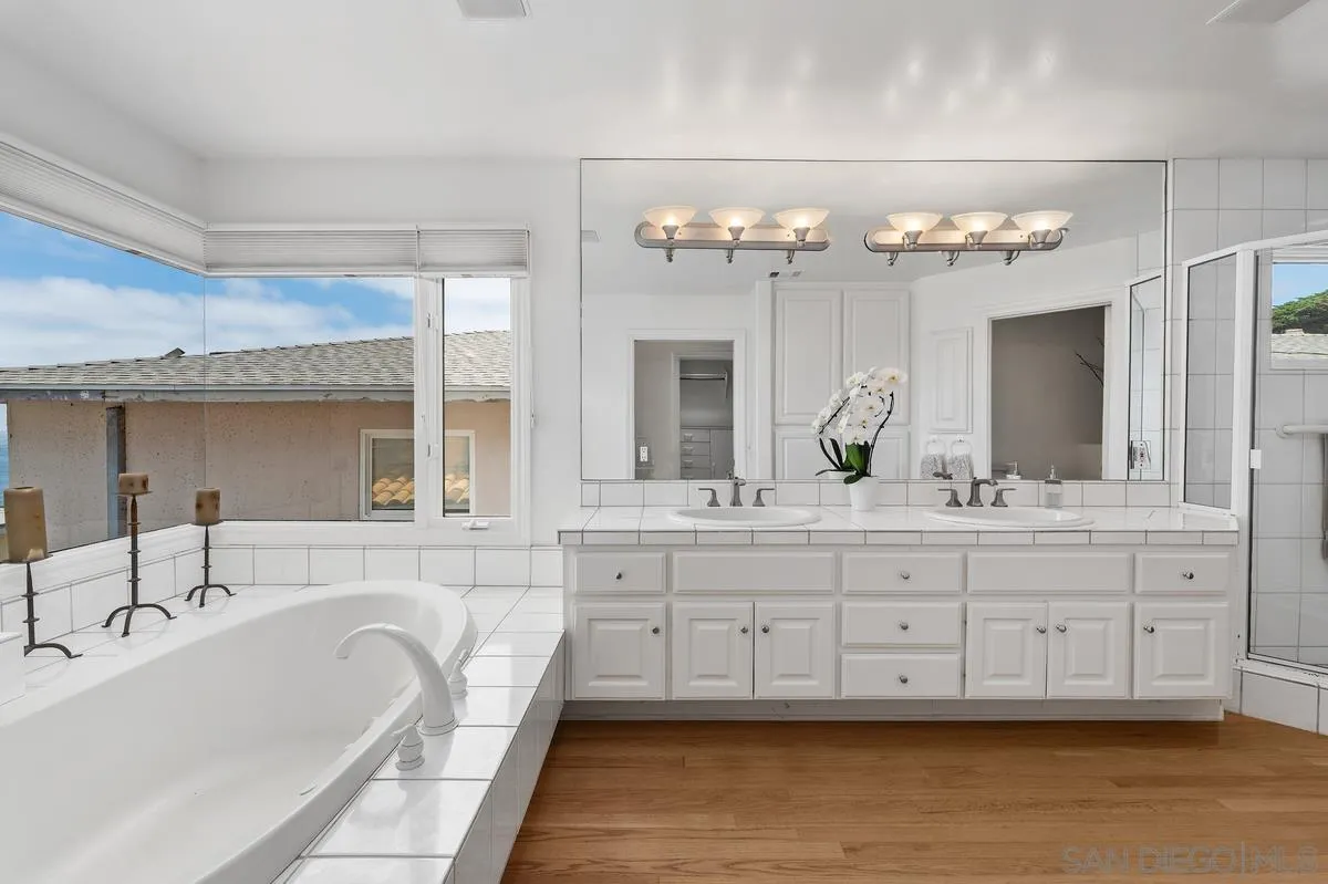 538 4th Street Encinitas, CA 92024 - Photo 16 of 31