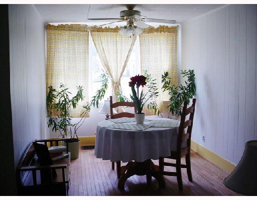 111 Seibert Road Coraopolis, PA 15108 - Photo 6 of 7 Dining Room.
