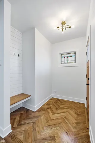 $684,900 | 5525 West Berenice Avenue, Chicago, IL 60641