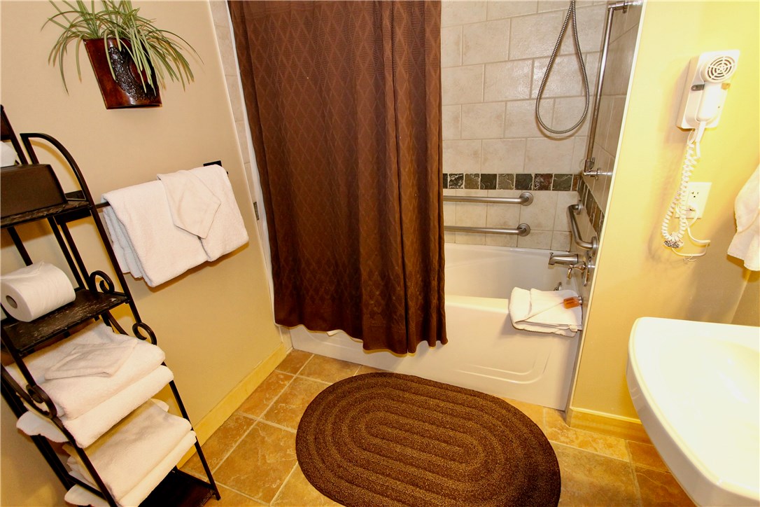 910 Copper Road, Unit 321 Frisco, CO 80443 - Photo 11 of 17 Gallery Image 11
