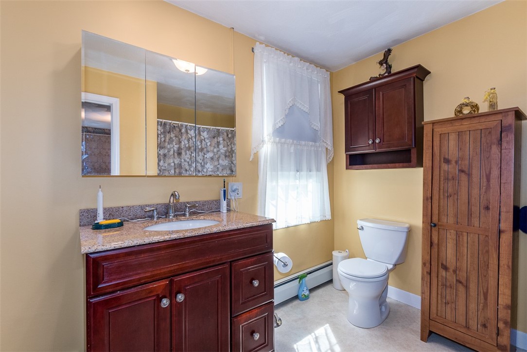 569 River Road Lincoln, RI 02865 - Photo 39 of 48