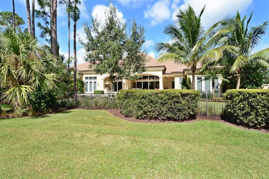 7770 Old Marsh Road Palm Beach Gardens, FL 33418 - Photo 22 of 23 old marsh yard area