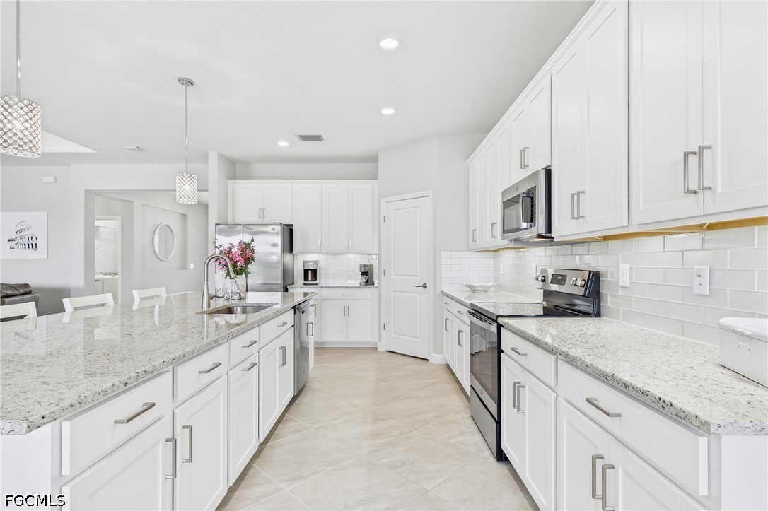 11583 Canopy Loop Fort Myers, FL 33913 - Photo 11 of 50 Gallery Image 11
