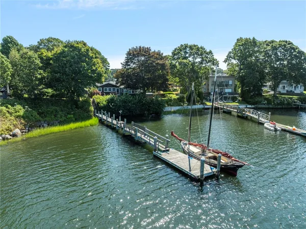 $5,000 | 14 Betty Hill Road, Narragansett, RI 02882