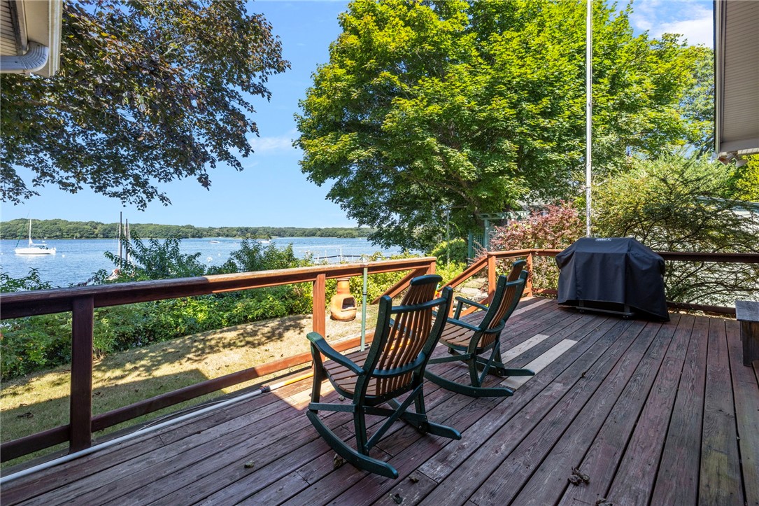 14 Betty Hill Road Narragansett, RI 02882 - Photo 11 of 33