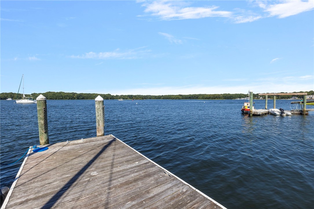 14 Betty Hill Road Narragansett, RI 02882 - Photo 15 of 33