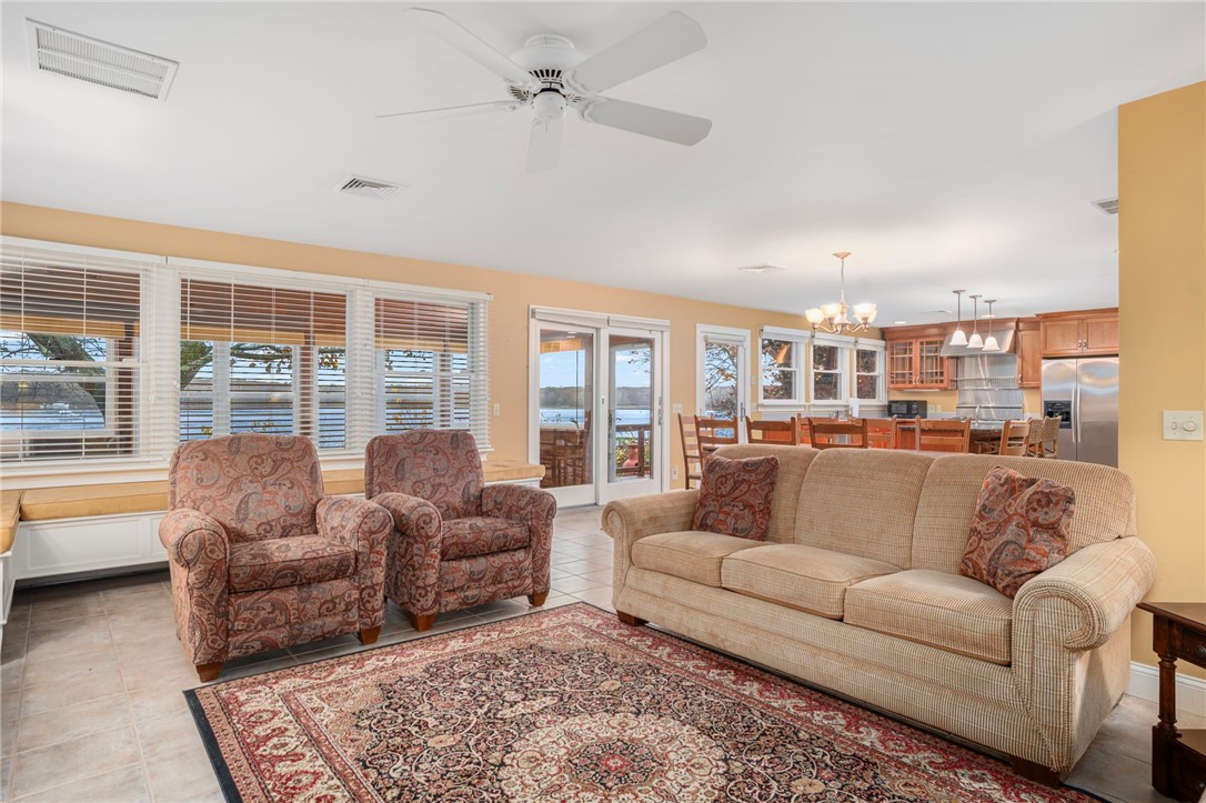 14 Betty Hill Road Narragansett, RI 02882 - Photo 17 of 33