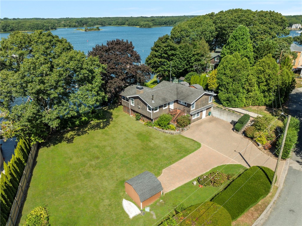 14 Betty Hill Road Narragansett, RI 02882 - Photo 3 of 33