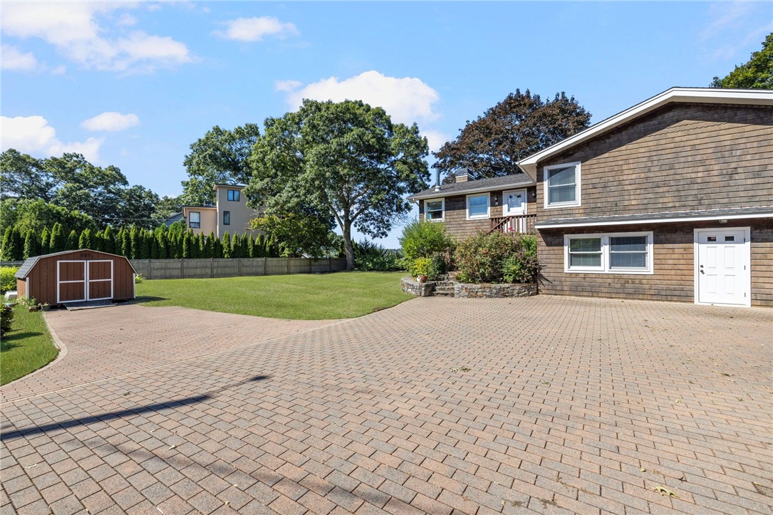 14 Betty Hill Road Narragansett, RI 02882 - Photo 7 of 33