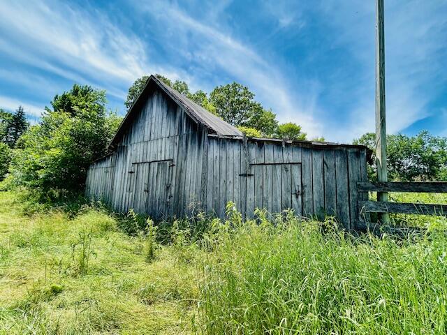 2146 West Pinconning Road Rhodes, MI 48652 - Photo 18 of 21 IMG_3181