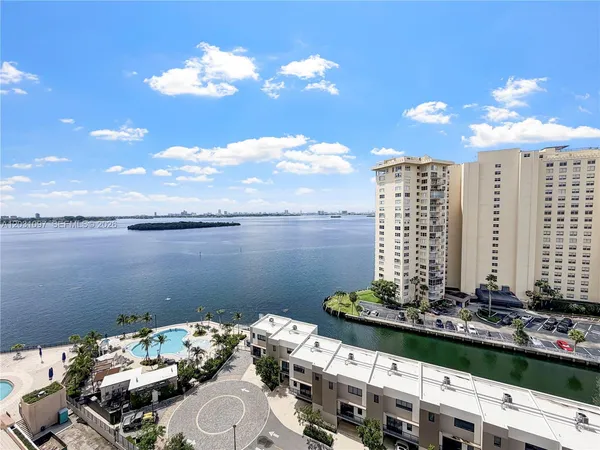 $3,600 | 1800 Northeast 114th Street, Unit 1607, Miami, FL 33181