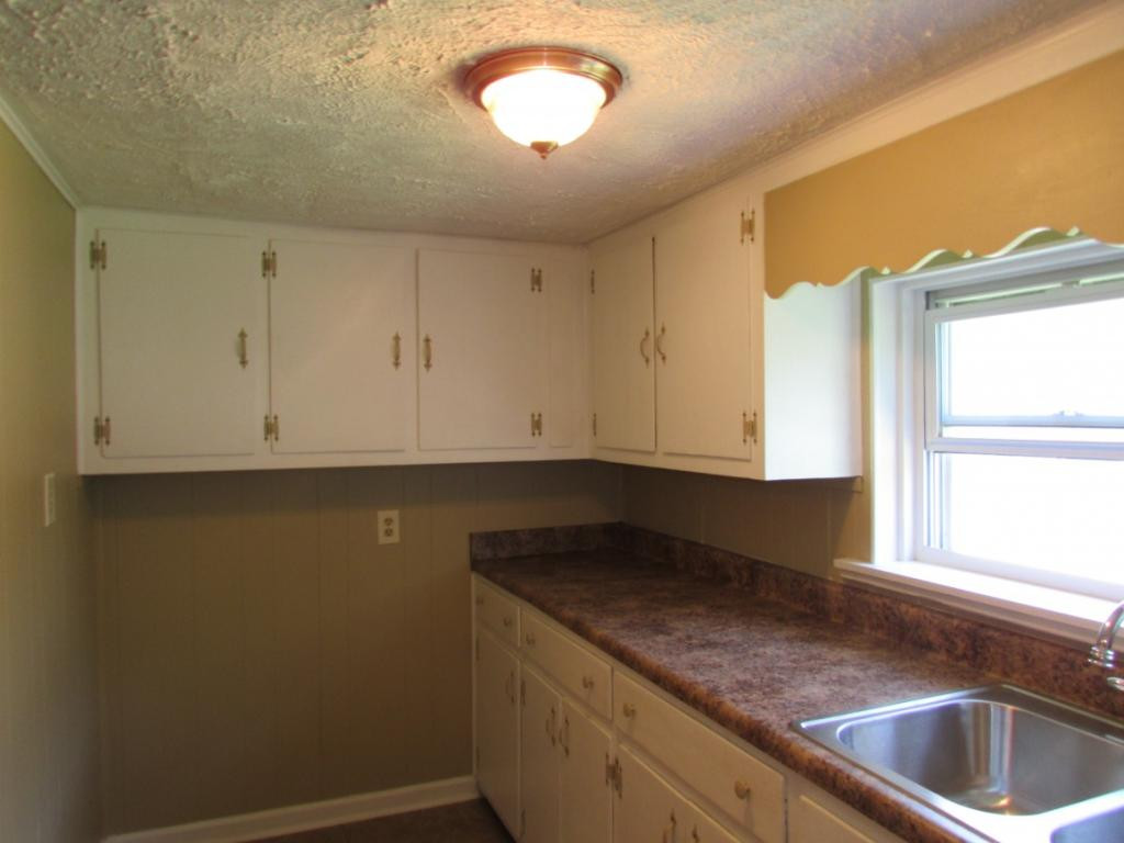 410 Orchard Road Elizabethton, TN 37643 - Photo 2 of 31 Photo 2