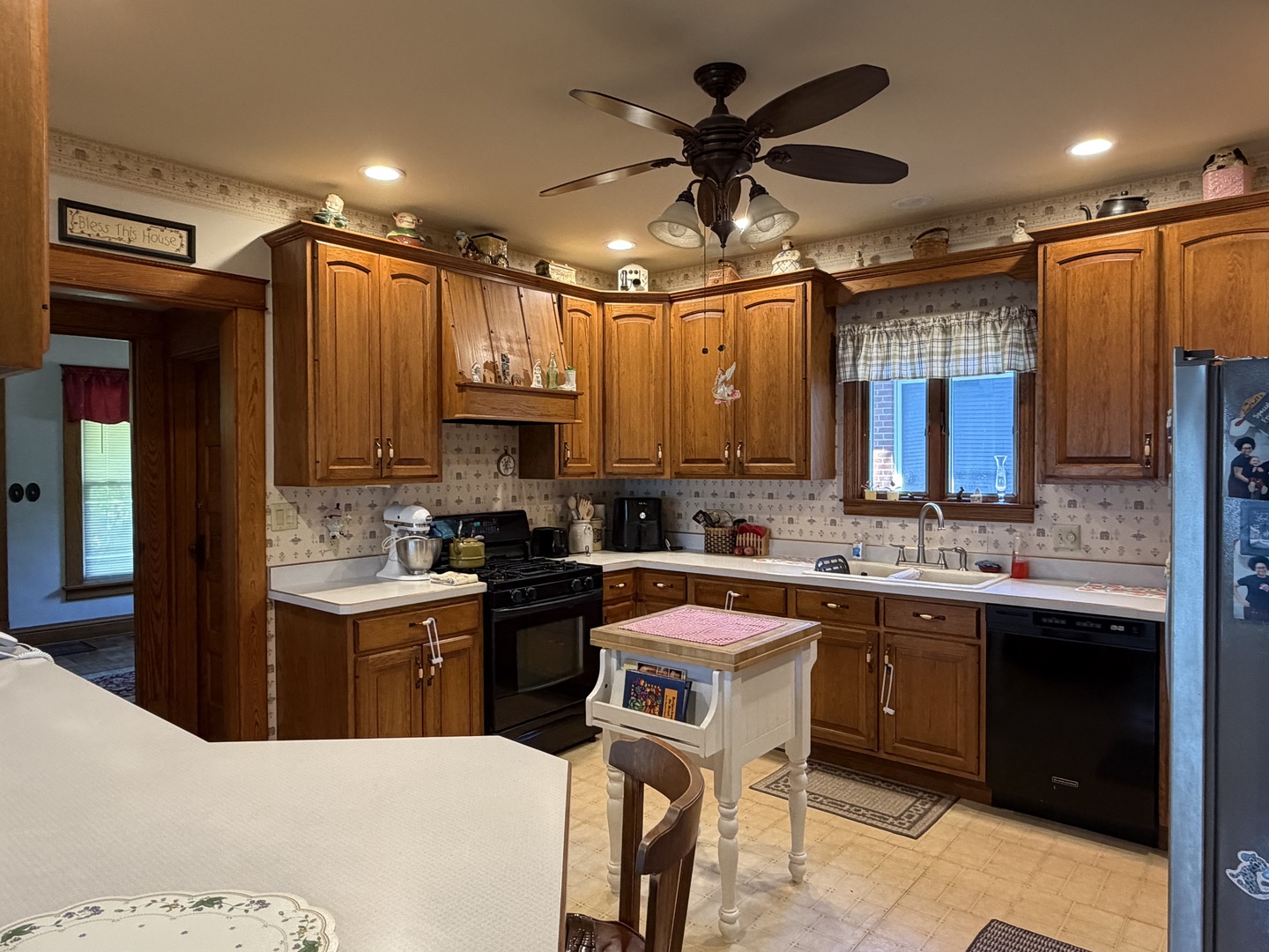 222 North Maple Street Herscher, IL 60941 - Photo 9 of 35