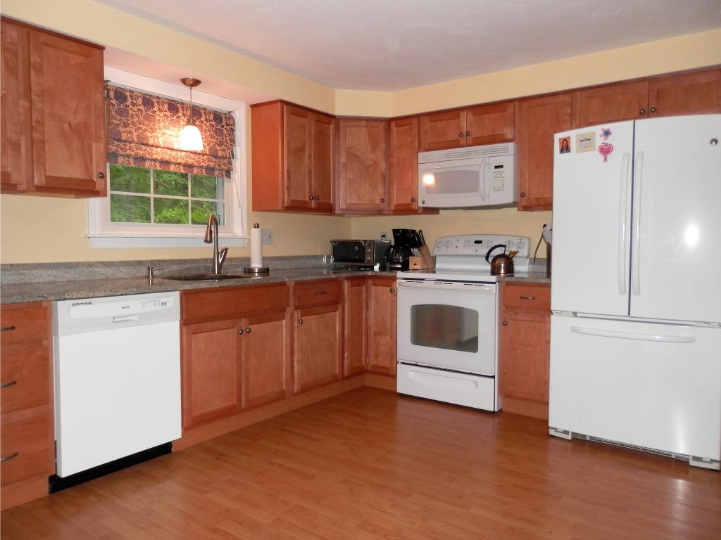 117 Deerhaven Road Weare, NH 03281 - Photo 11 of 25