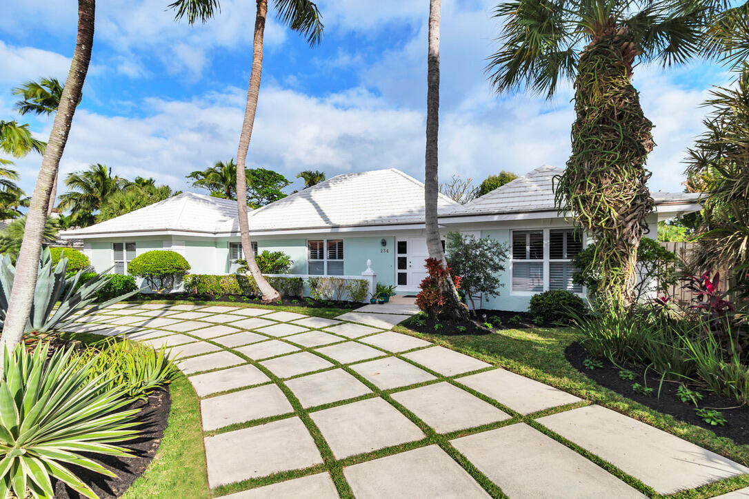 234 Shelter Lane Jupiter Inlet Colony, FL 33469 - Photo 4 of 40 Front