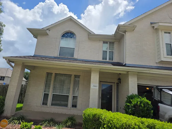 $367,000 | 3303 Village Pond Lane, Fresno, TX 77545