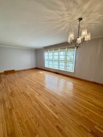 $1,600 | 1535 Monterey Court, Bettendorf, IA 52722