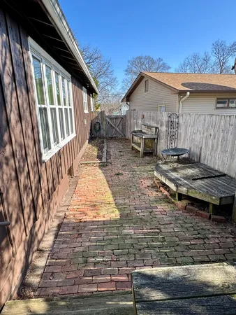 $1,600 | 1535 Monterey Court, Bettendorf, IA 52722