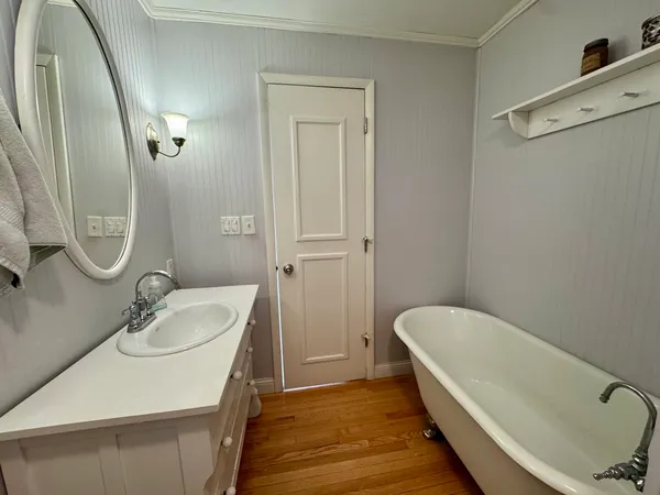 $1,600 | 1535 Monterey Court, Bettendorf, IA 52722