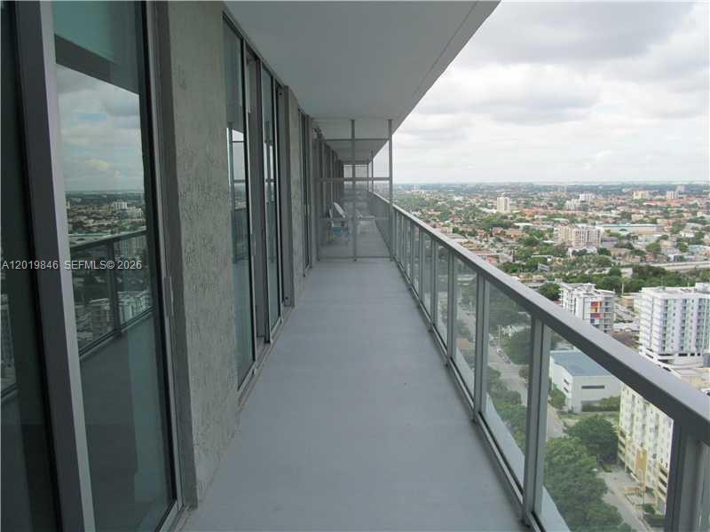 79 Southwest 12th Street, Unit 3509S Miami, FL 33130 - Photo 11 of 28