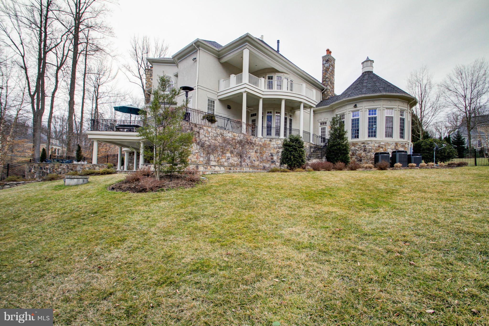 866 Centrillion Drive McLean, VA 22102 - Photo 27 of 30 Exterior (Rear)