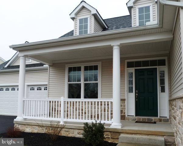 624 Dorset Street, Unit 27 Lititz, PA 17543 - Photo 3 of 26 Gallery Image 3