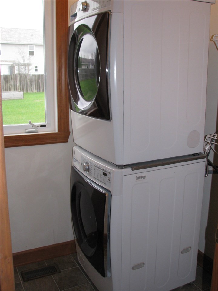 11030 Chicory Ridge Way Roscoe, IL 61073 - Photo 3 of 20 Gallery Image 3