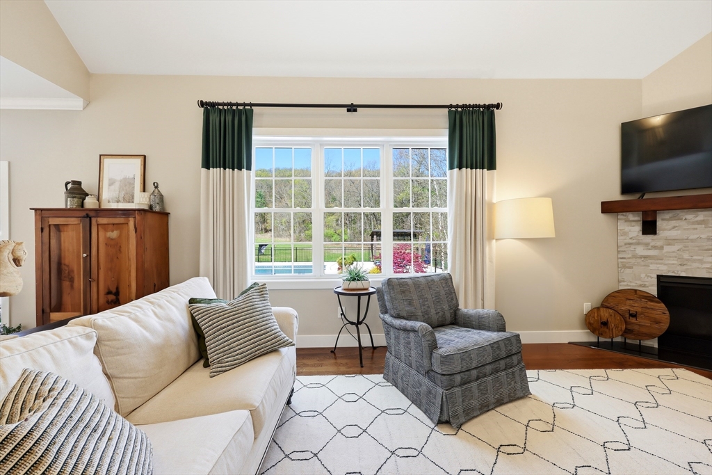 10 Fitch Farm Road Southampton, MA 01073 - Photo 6 of 42 Gallery Image 6