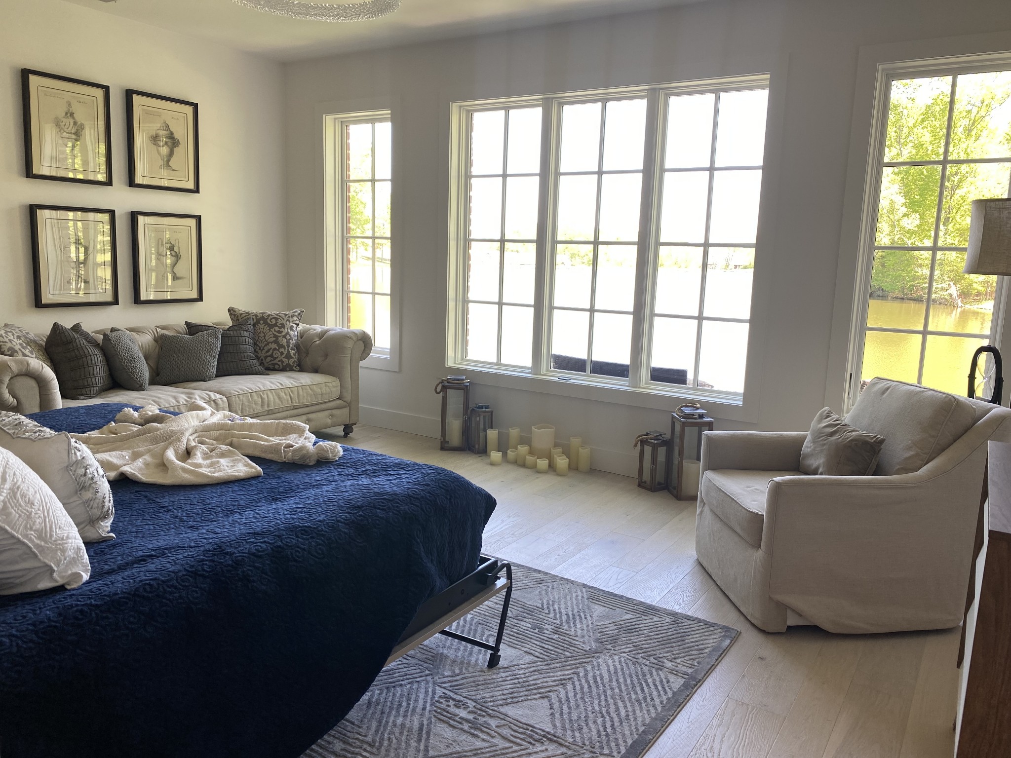657 Nickolas Drive, Unit 657 Lebanon, TN 37087 - Photo 24 of 27 a living room with furniture and a large window
