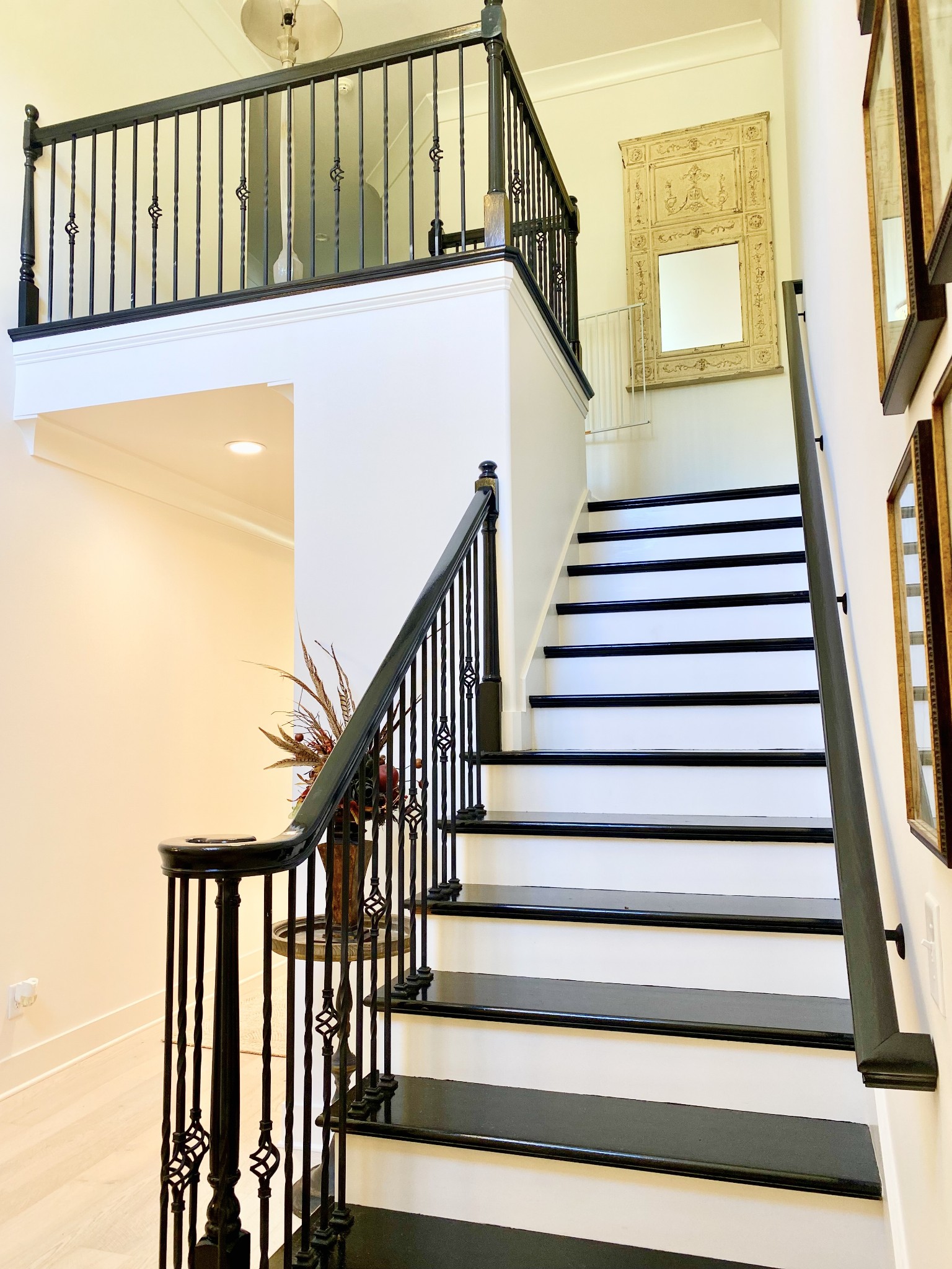 657 Nickolas Drive, Unit 657 Lebanon, TN 37087 - Photo 3 of 27 a view of entryway