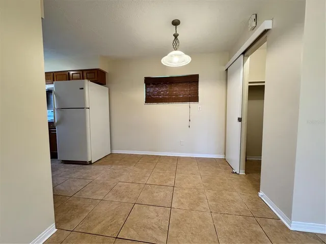 $1,300 | 250 Rosery Road Northwest, Unit 206, Largo, FL 33770
