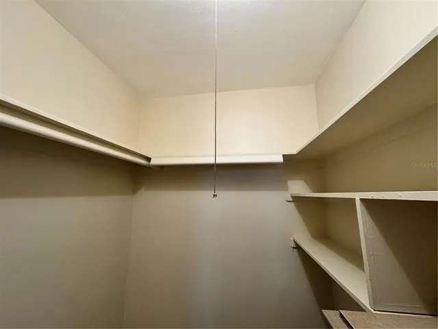 $1,300 | 250 Rosery Road Northwest, Unit 206, Largo, FL 33770