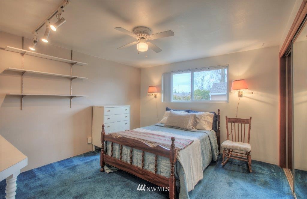 11638 Southeast 163rd Street Renton, WA 98058 - Photo 14 of 20 Gallery Image 14